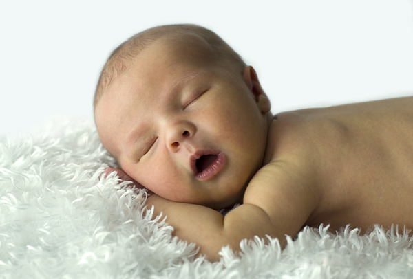 Lam gì khi bé bị sốt