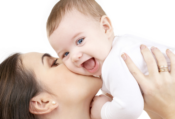 Tắm rửa và vệ sinh cho bé